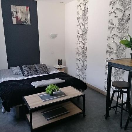 Charmant Appartement Entre Vitre Et Fougeres Chatillon-en-Vendelais Exterior photo