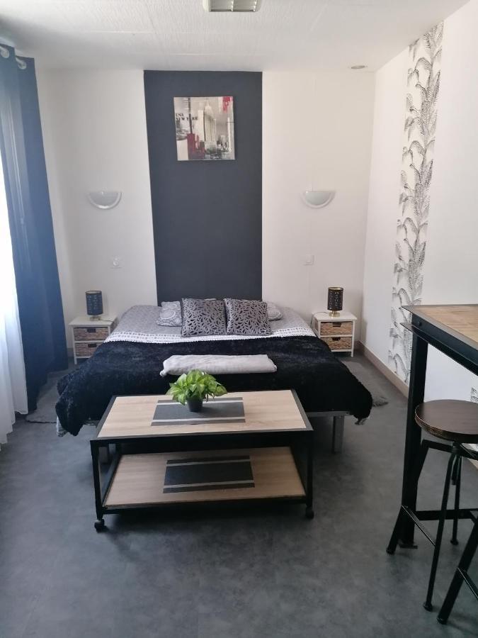 Charmant Appartement Entre Vitre Et Fougeres Chatillon-en-Vendelais Exterior photo